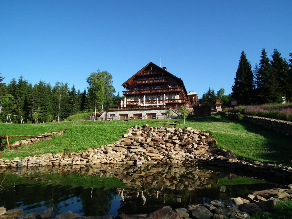 Hotel Alpska Vyhlidka Kvilda Exterior foto